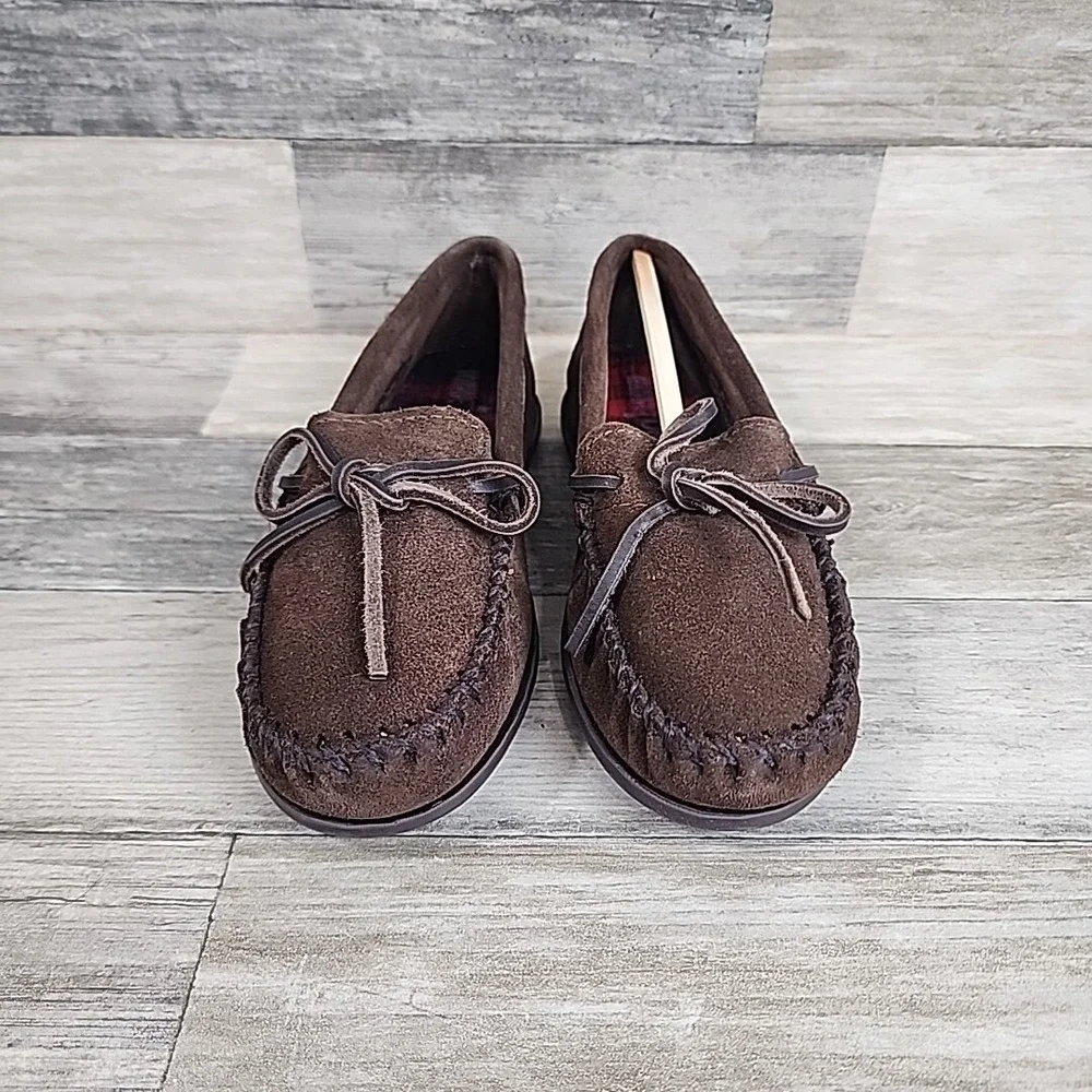 Minnetonka Youth Moccassin Size 1 Slip On Brown Little Kids NEW NWOB